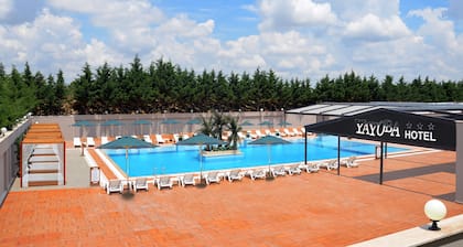 Yayoba Hotel