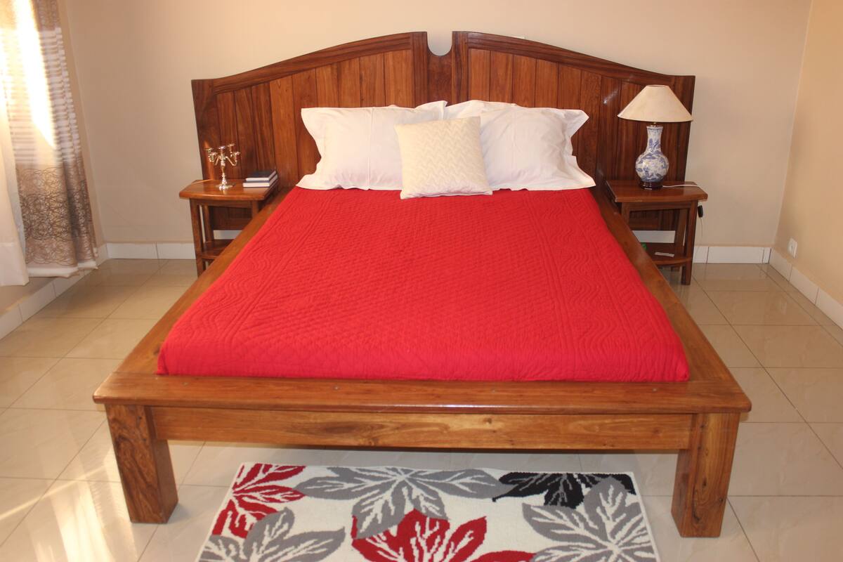 Doppelzimmer | Minibar, Zimmersafe, Schreibtisch, kostenloses WLAN