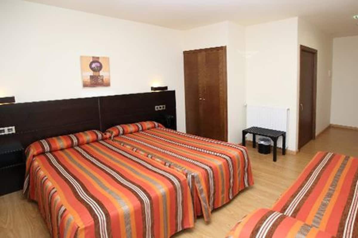 triple room | in-room safe, desk, blackout curtains, soundproofing