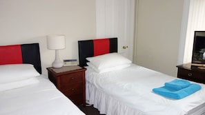 Kamer, 1 twee- of 2 eenpersoonsbedden | Luxe beddengoed, pillowtop-bedden, gratis wifi, beddengoed