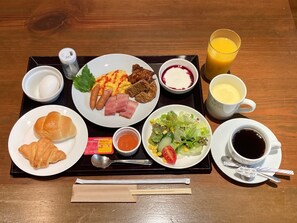 Breakfast meal - Sky Hotel (Matsuyama)