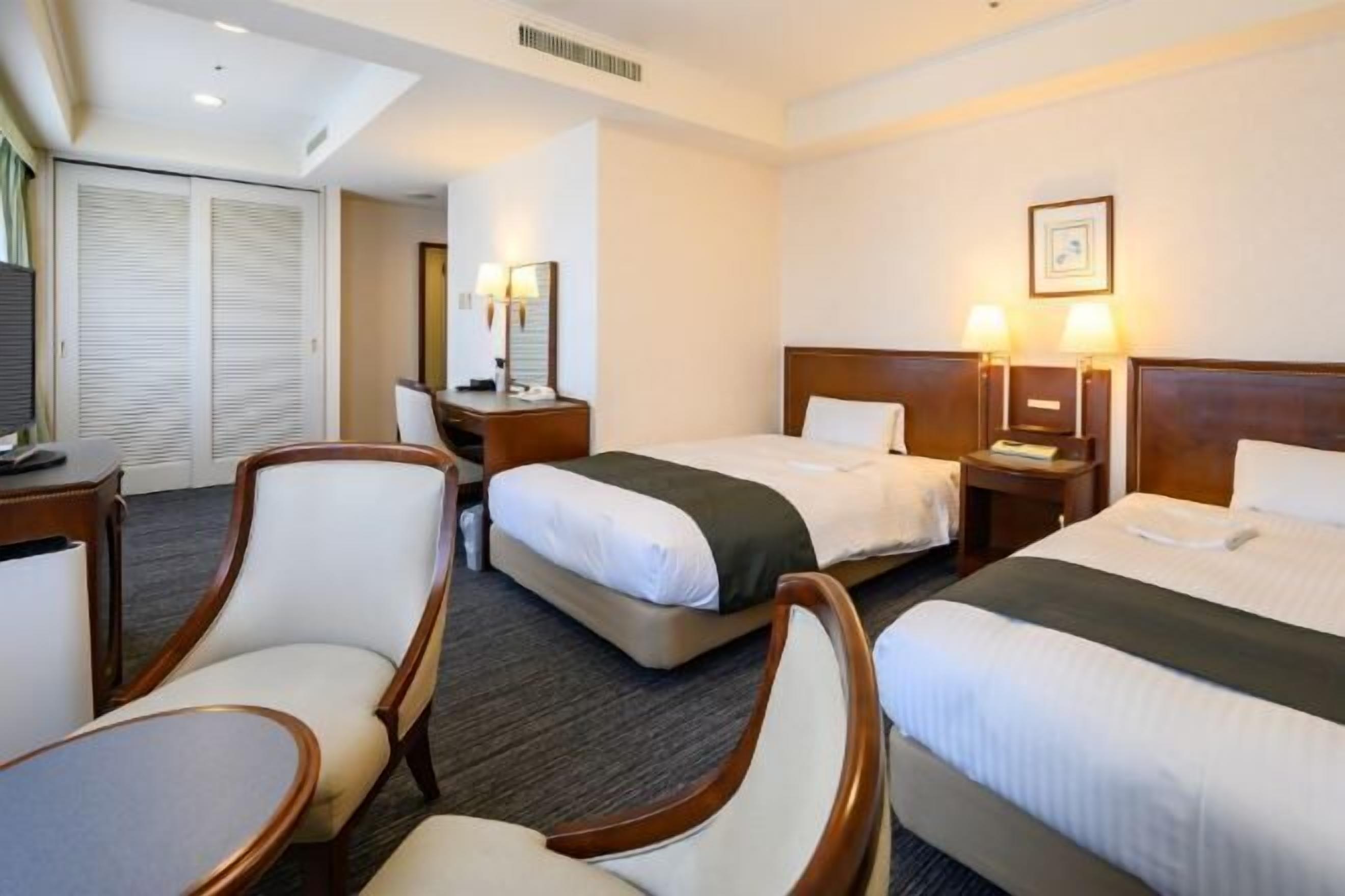 Desk, free WiFi, bed sheets