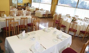 Restaurant - Hotel Bello (O Pino)
