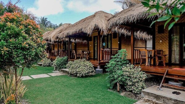 Superior Bungalow with Two Single Bed