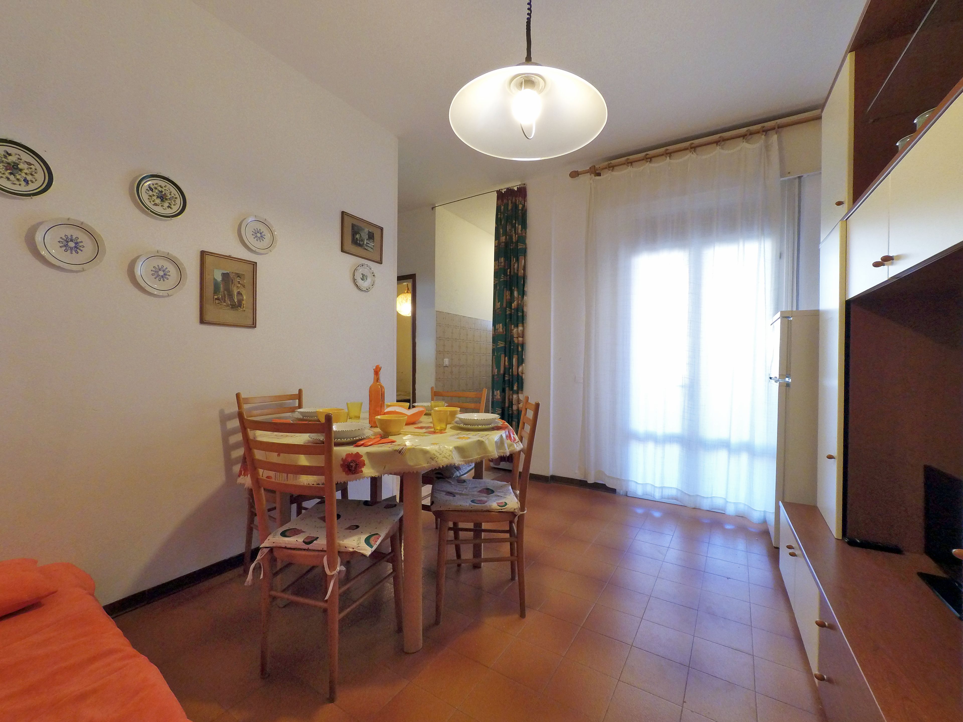 Apartment, 2 Bedrooms | Makan dalam bilik