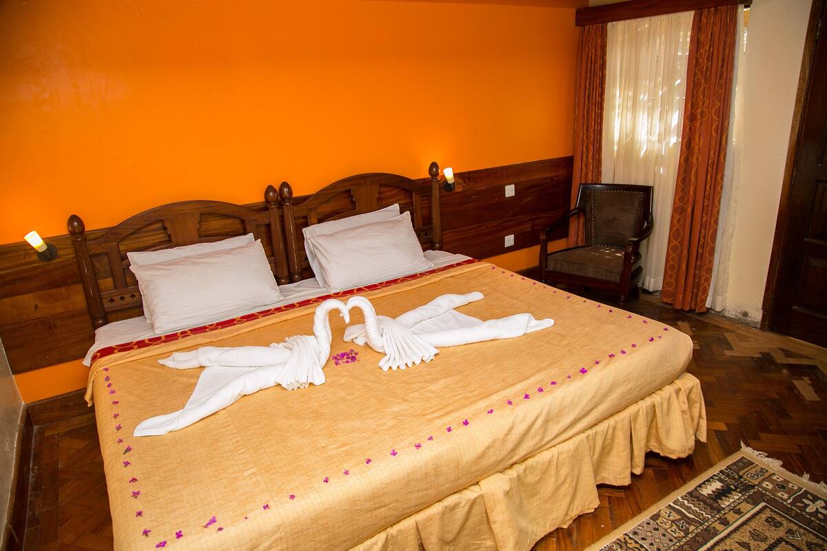 Standard Double Room, 1 Double Bed, Ensuite, Garden View
