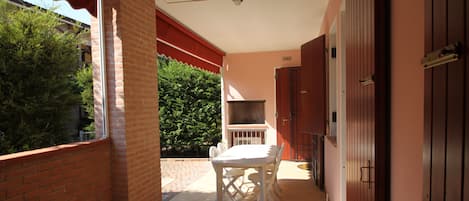 Appartamento Classic, 2 camere da letto | Terrazza/patio