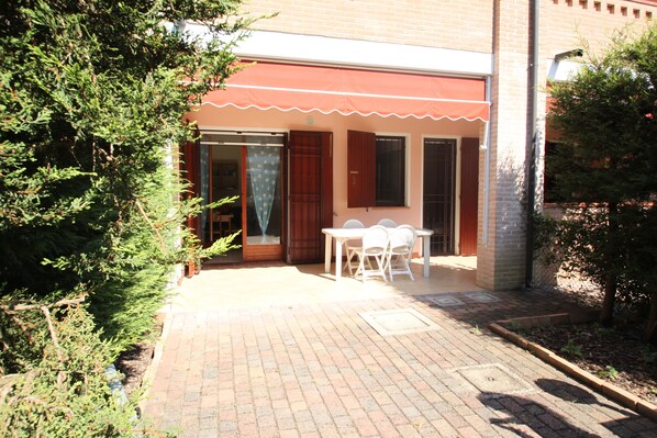 Appartement Classique, 2 chambres | Terrasse/Patio