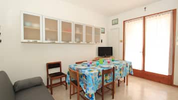 Apartemen Klasik | Area keluarga | TV layar datar