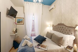 Double Room, 1 Double Bed | Bathroom | Shower, free toiletries, hair dryer, bidet - Liberty Vatican Suites (Rome)