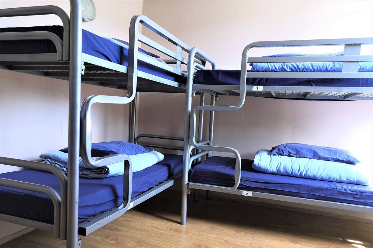 Dortoir Partagé, 1 lit une place