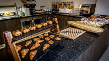 Petit-déjeuner buffet compris tous les jours