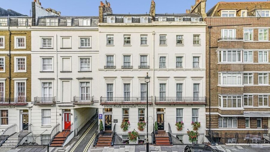 Hyde Park Radnor Hotel