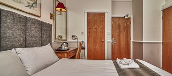 Hyde Park Radnor Hotel