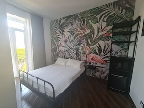 Design Double Room | Individually furnished, free WiFi, bed sheets - Il Sestante (Gaeta)