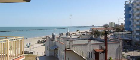 Apartment, 2 Bedrooms | View from room