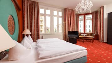 Laptopgeeigneter Arbeitsplatz, schallisolierte Zimmer