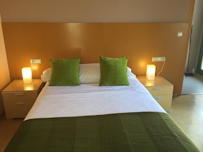 Individually furnished, desk, laptop workspace, blackout curtains