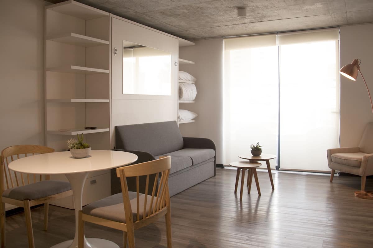 1 bedroom, in-room safe, free WiFi, bed sheets