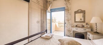 Lindos Luxury Retro Villas
