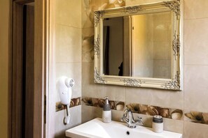 Ensemble douche/baignoire, baignoire à jets