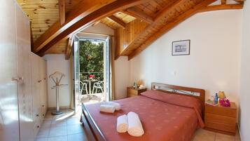 Premium bedding, down comforters, pillowtop beds, in-room safe