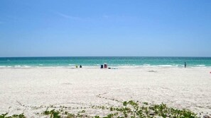 Apartment, 2 Bedrooms | Beach