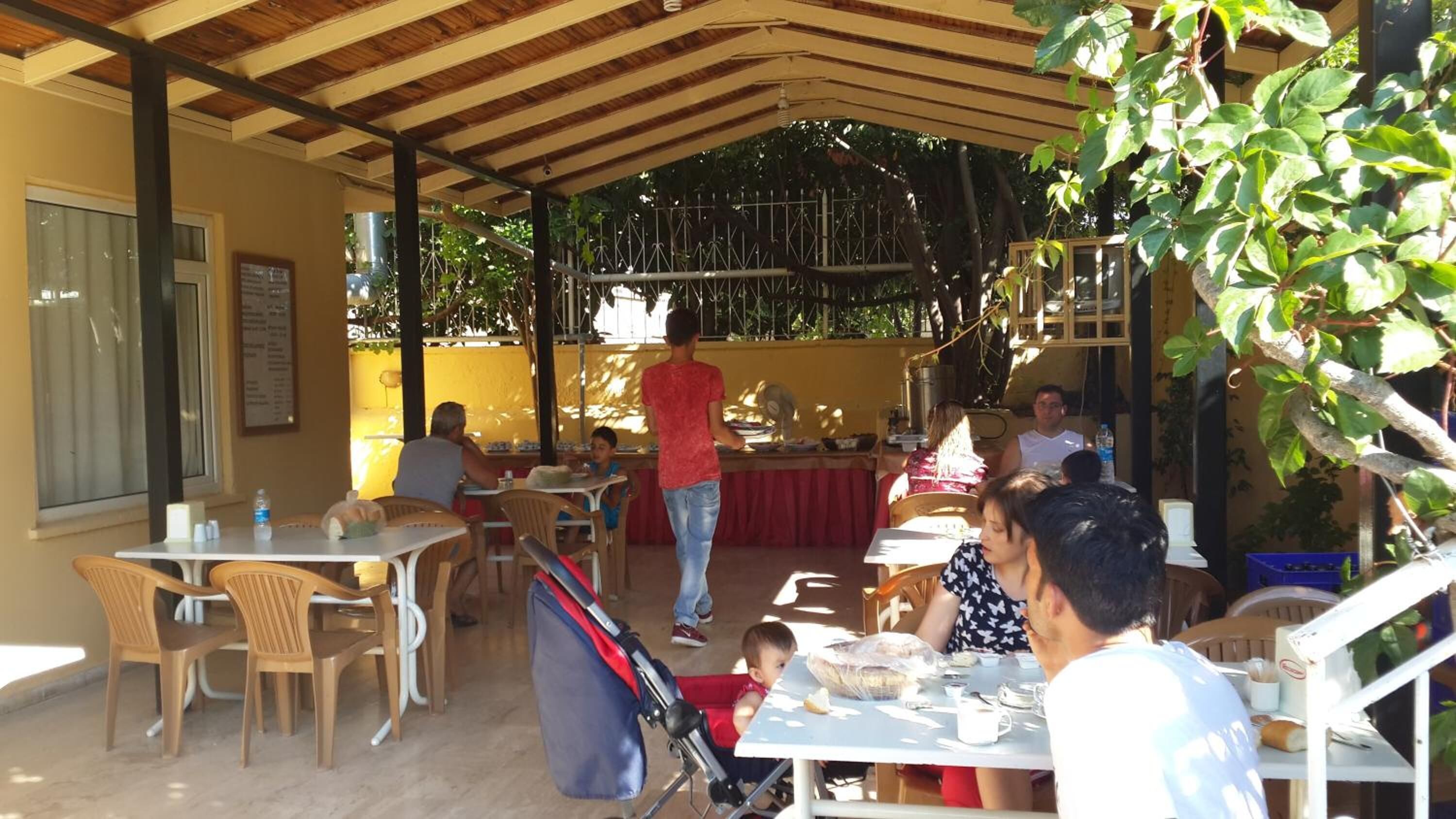 Aamiainen ja illallinen