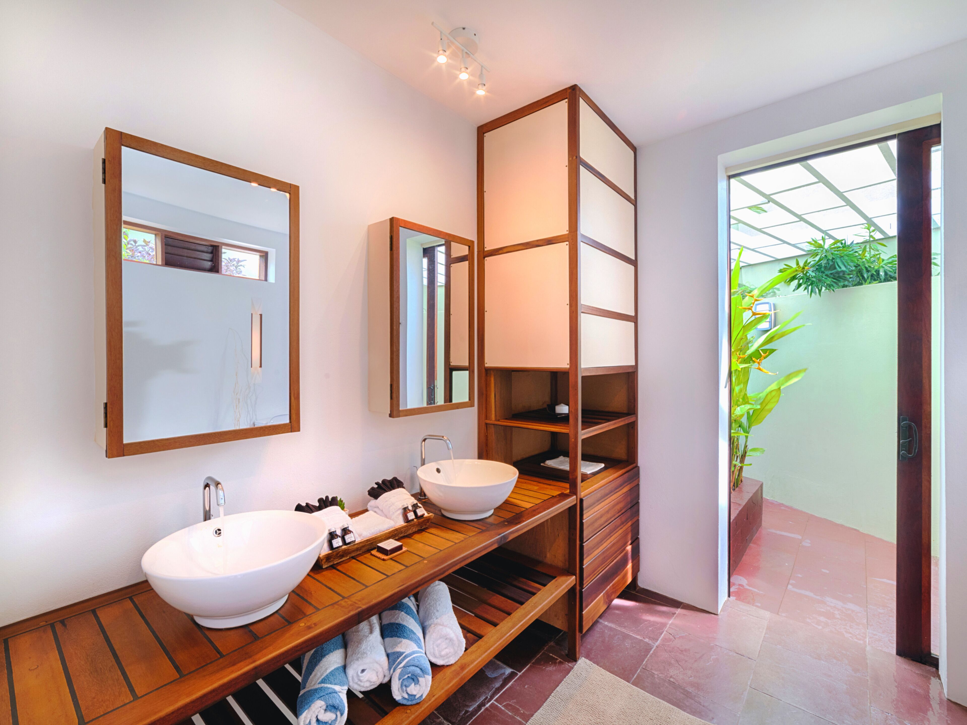 villa, 1 bedroom, private pool, oceanfront | bathroom | designer toiletries, hair dryer, bathrobes, towels