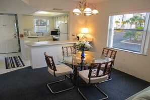 Condo, 2 Bedrooms | In-room dining