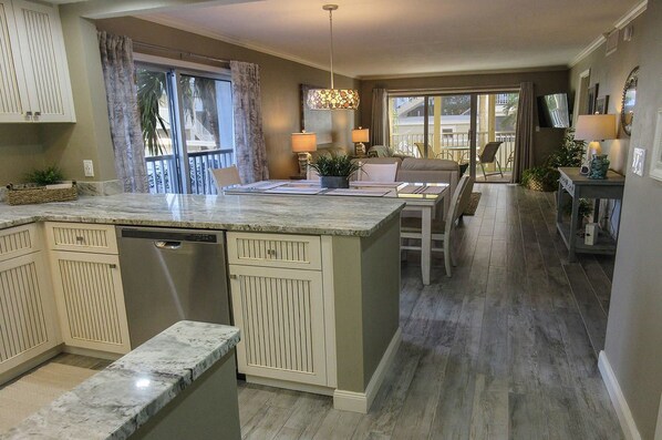 Condo, 2 Bedrooms | Private kitchen