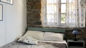 Traditional Villa, 2 Bedrooms, 2 Bathrooms, Sea Facing | 2 bedrooms, soundproofing, free WiFi, bed sheets