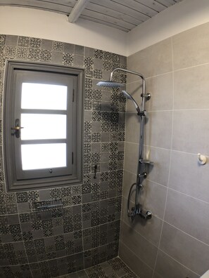 Bathroom - The Traditional Stone Villa (Kea)