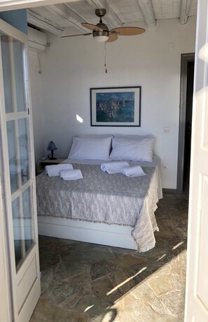 Traditional Villa, 2 Bedrooms, Oceanfront | 2 bedrooms, soundproofing, free WiFi, bed sheets - The Traditional Stone Villa (Kea)