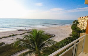 Apartment, 2 Schlafzimmer | Blick vom Balkon
