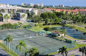 Condo, 1 chambre | Terrain de tennis