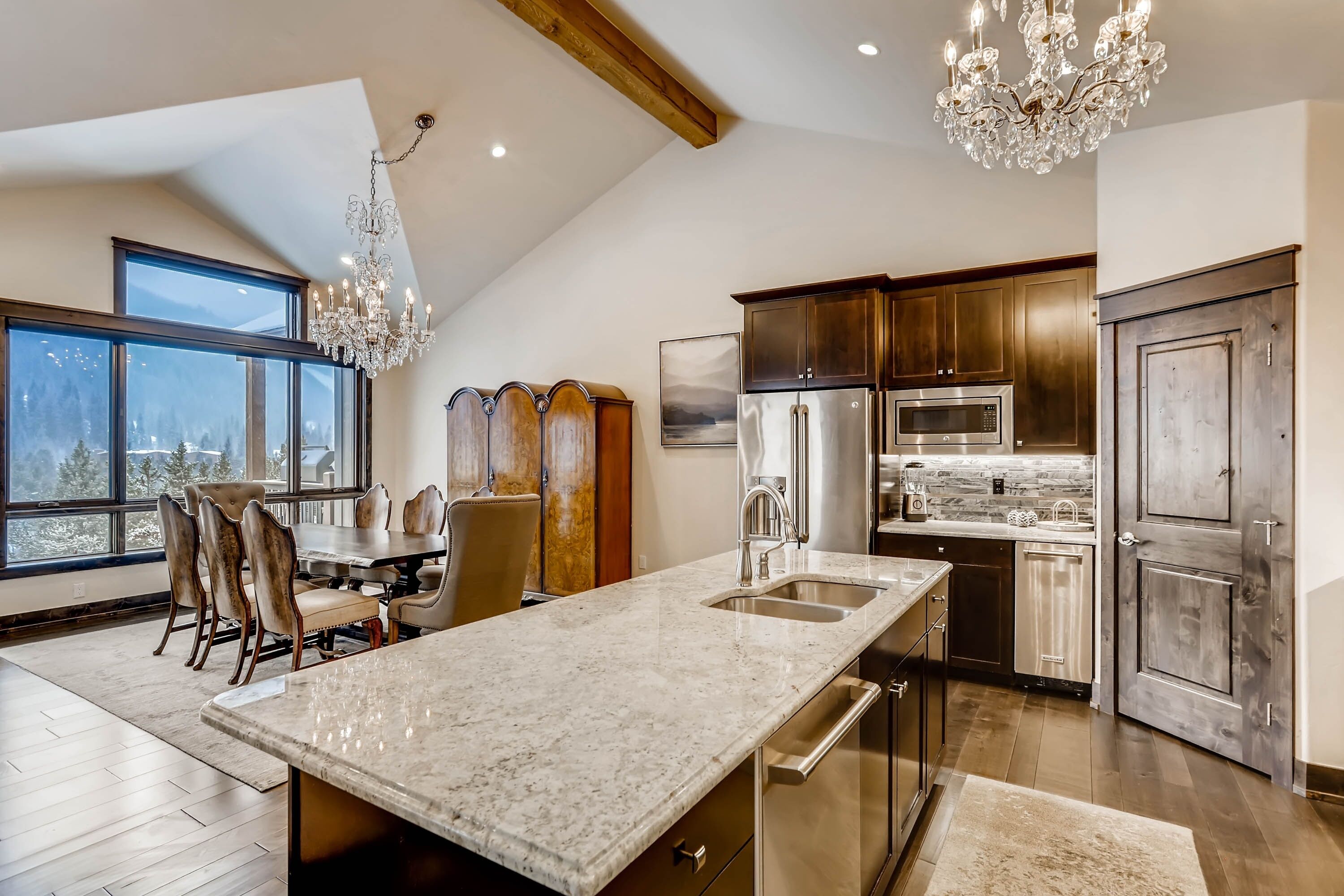 Townhome, 3 Bedrooms | Private kitchen | Full-sized fridge, microwave, oven, stovetop