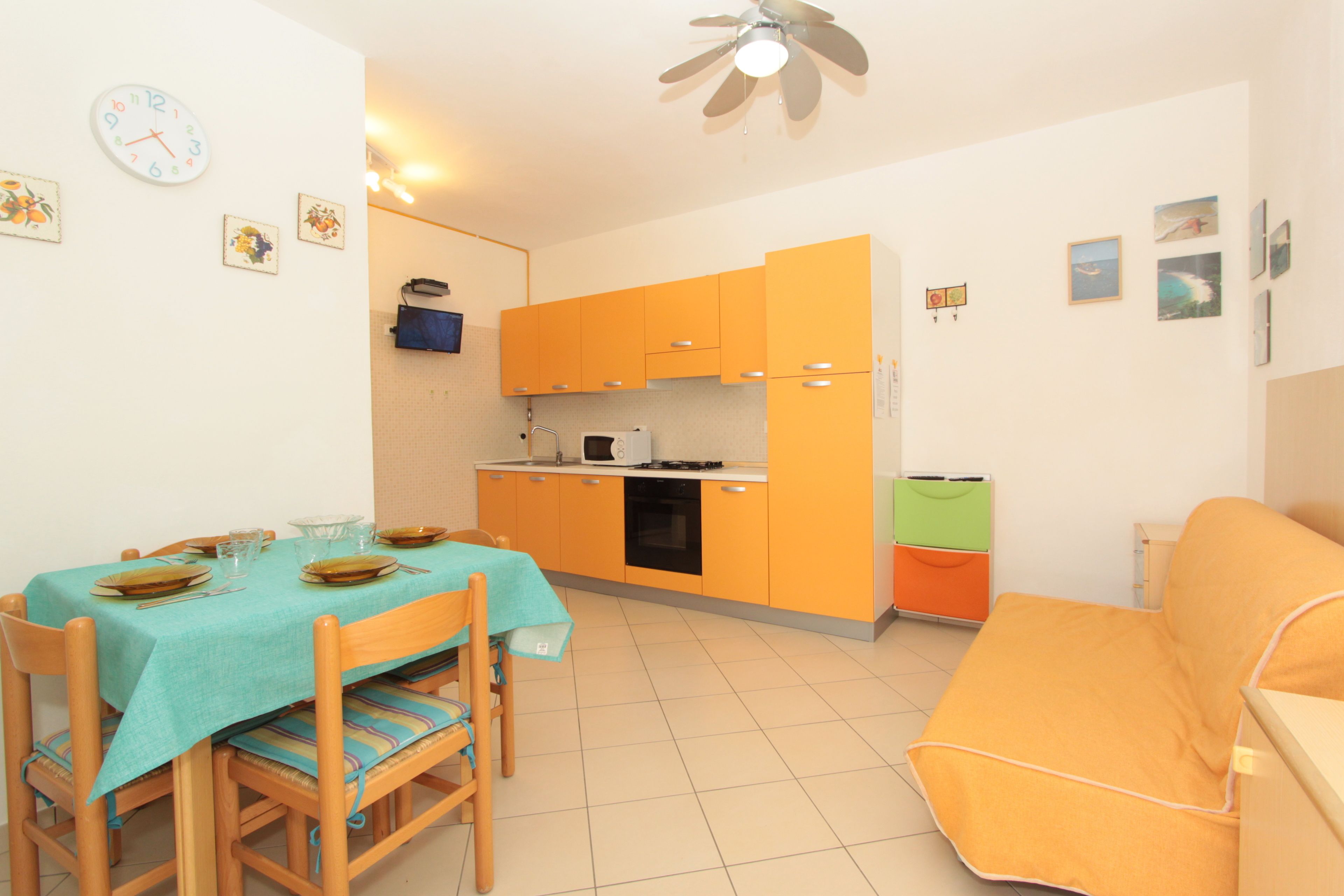 Classic Apartment, 1 Bedroom | Living area