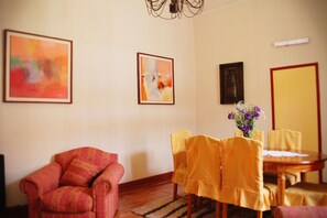 Khu tiếp khách ở sảnh