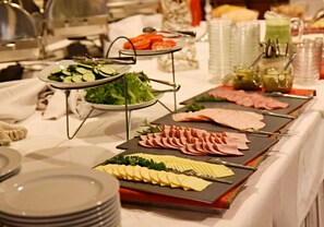 Desayuno buffet incluido todos los días 