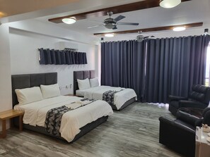 Executive Twin Room - Manarra Seaview Resort (Puerto Galera)