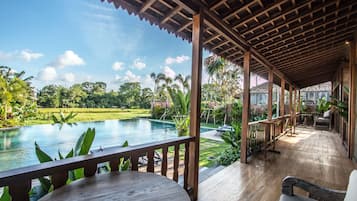 Superior Villa | Terrace/patio