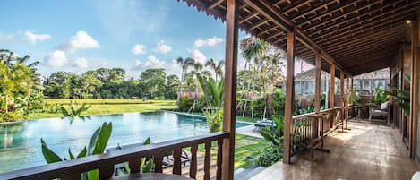 Superior Villa | Terrace/patio