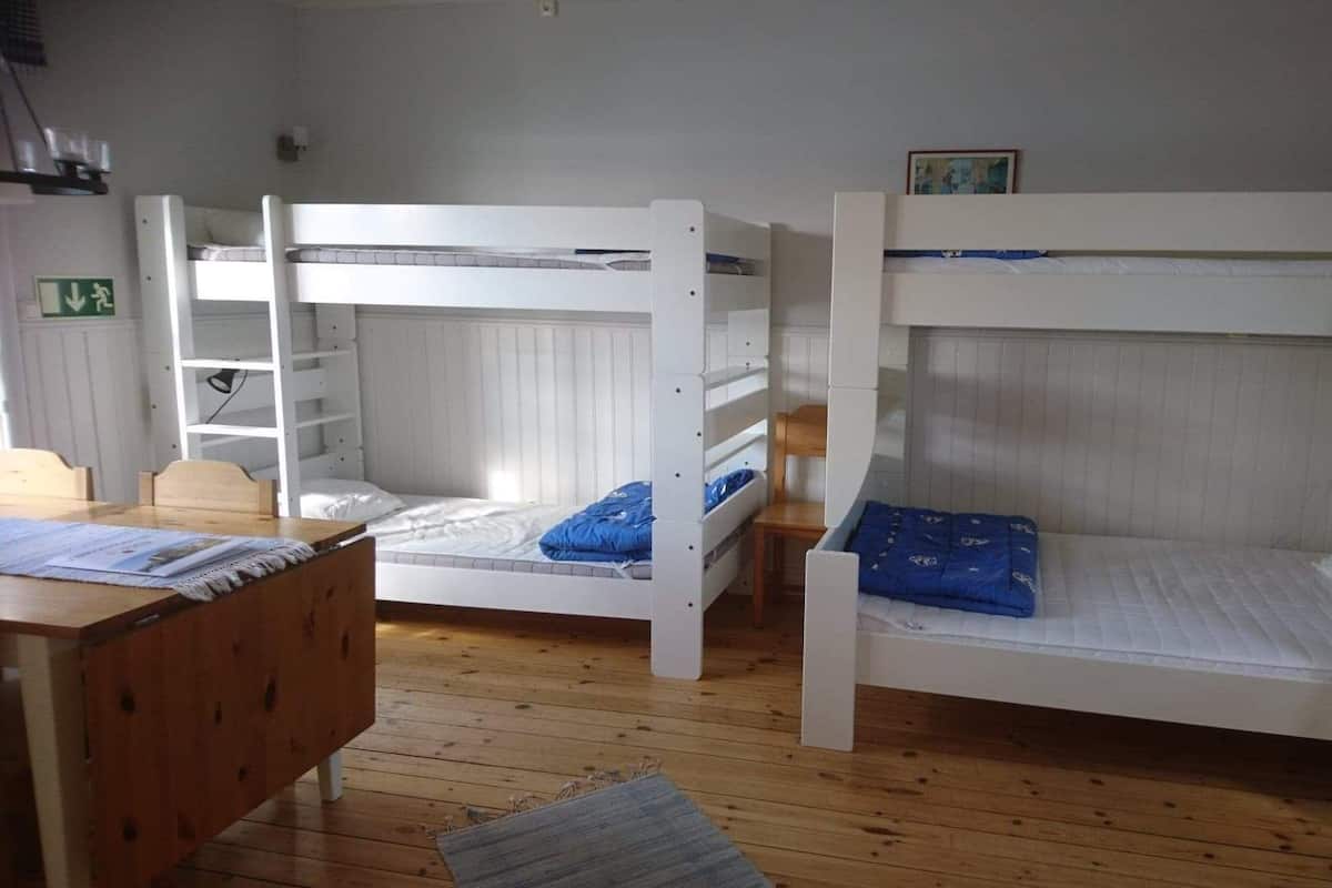 Dört Kişilik Oda, Mutfak (Shared Bathroom) | Güneşlik/perde, ücretsiz kablosuz İnternet