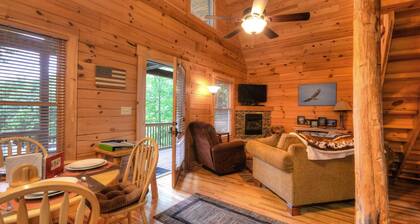 Soaring Eagle 1 Bedroom Cabin by Redawning