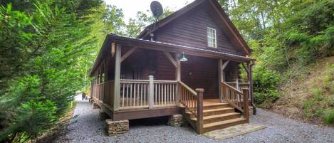 Cabin, 2 Bedrooms | Exterior