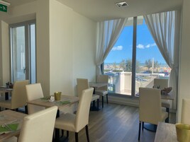 Se sirven almuerzos y cenas