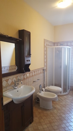 Villa, 2 Schlafzimmer | Badezimmer | Dusche, Regendusche, Haartrockner, Bidet