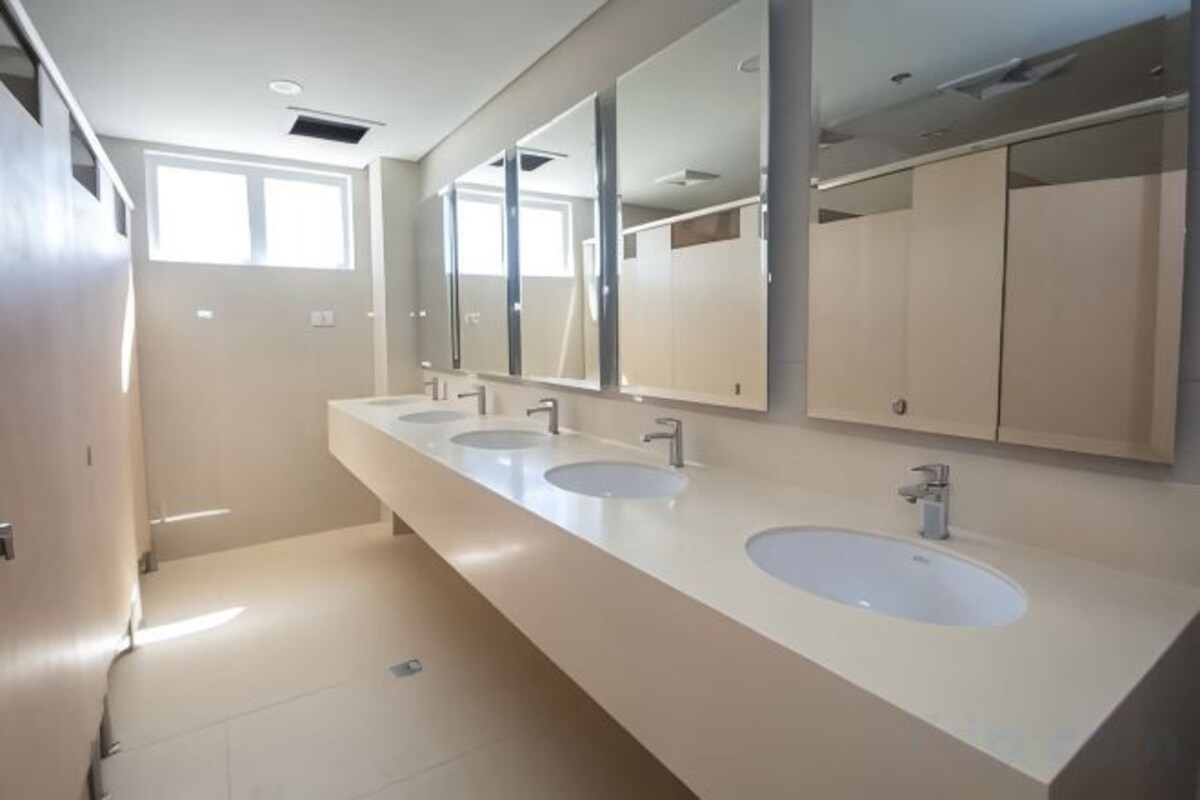 Bed In 8 Beds Dormitory (Male Only)