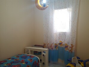 3 chambres, bureau, fer et planche à repasser, Wi-Fi gratuit